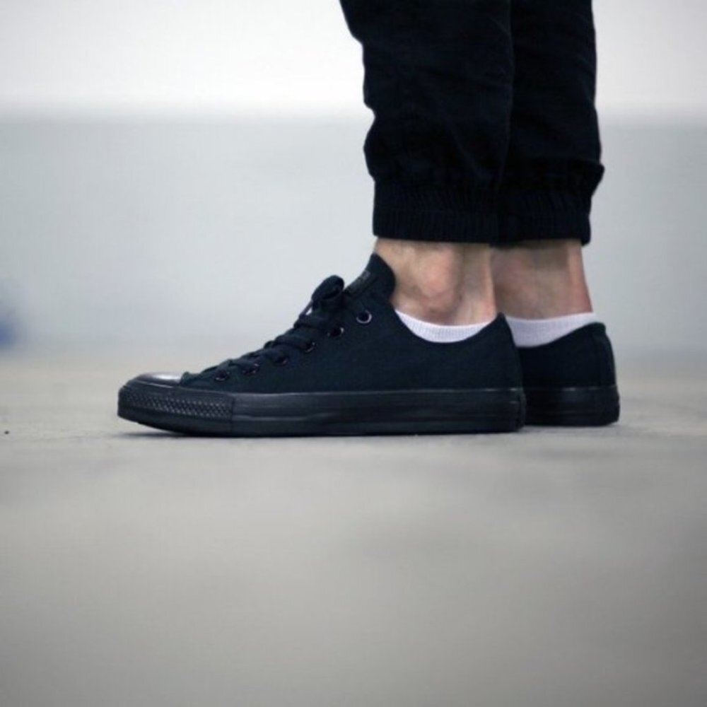 CONVERSE Chuck Taylor All Star Mono Canvas Low Top in Black Monochrome